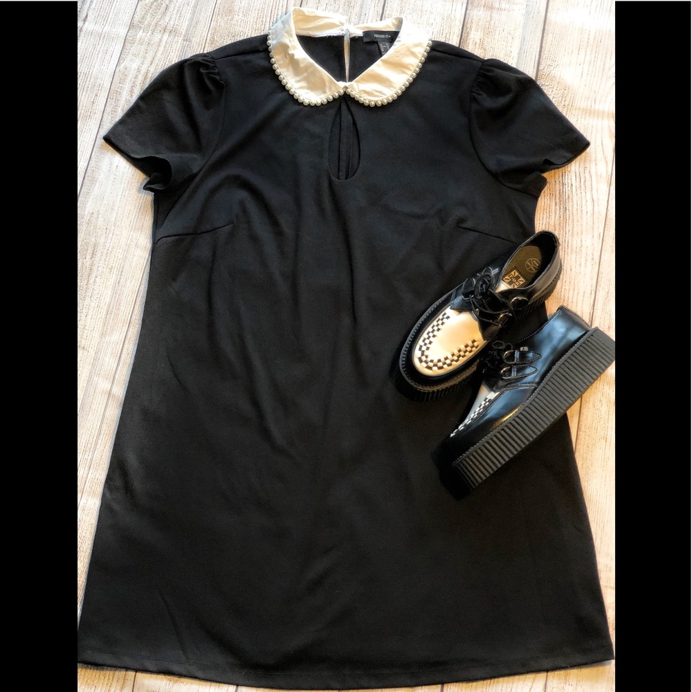 🔻SOLD🔻Pearl Collar Wednesday Addams Dress